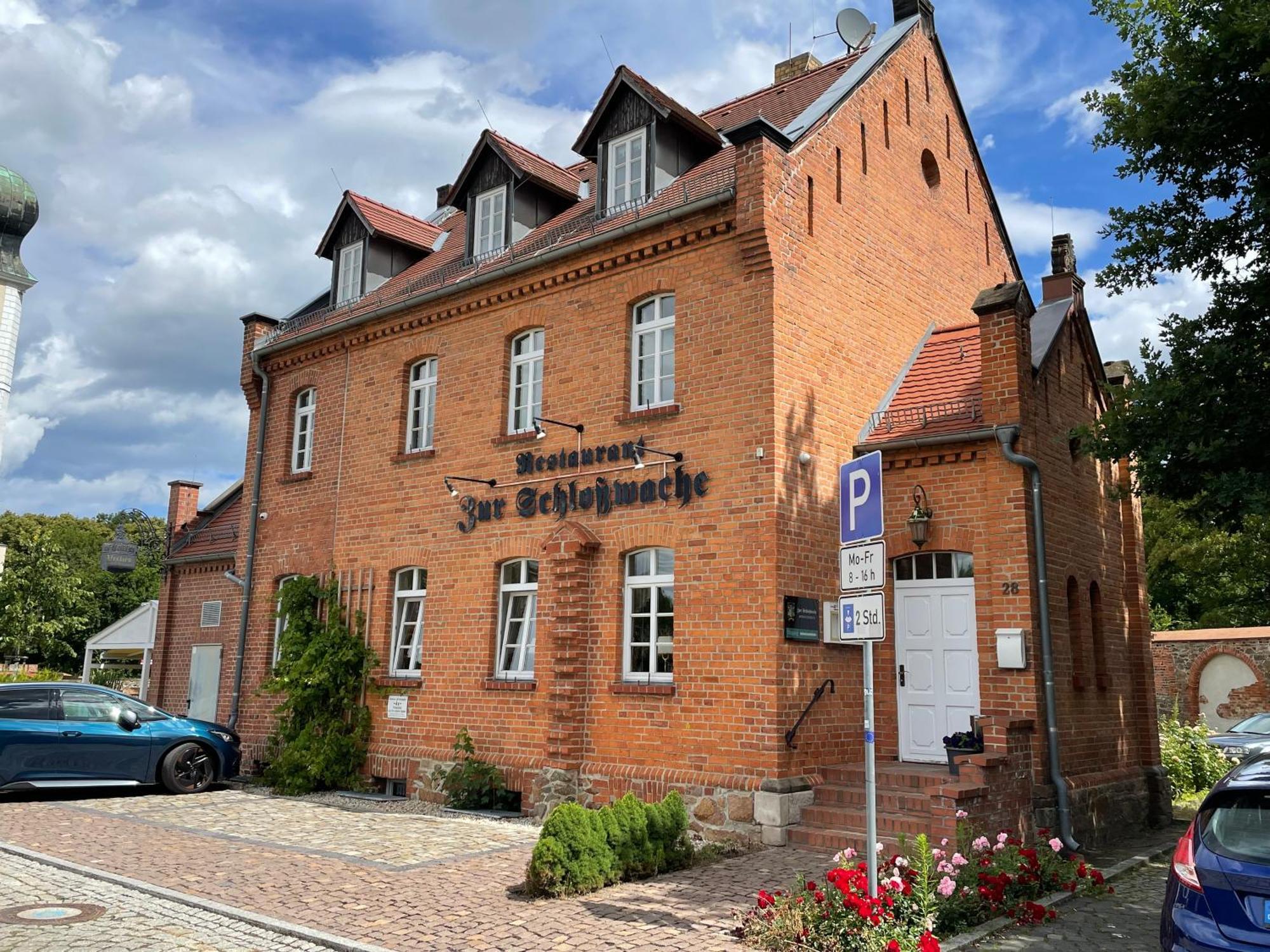 Appartments Zur Schlosswache Delitzsch Eksteriør bilde