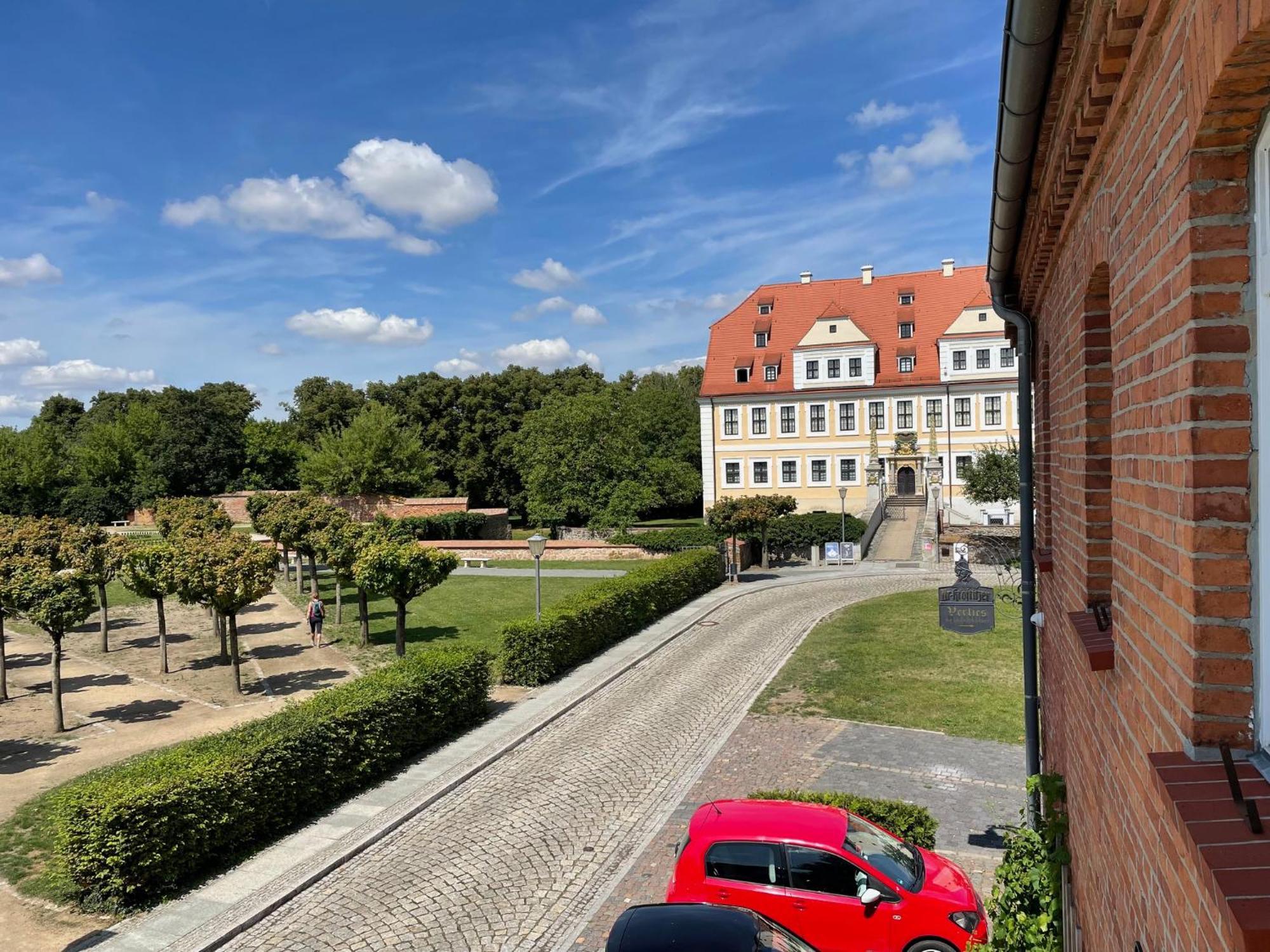 Appartments Zur Schlosswache Delitzsch Eksteriør bilde